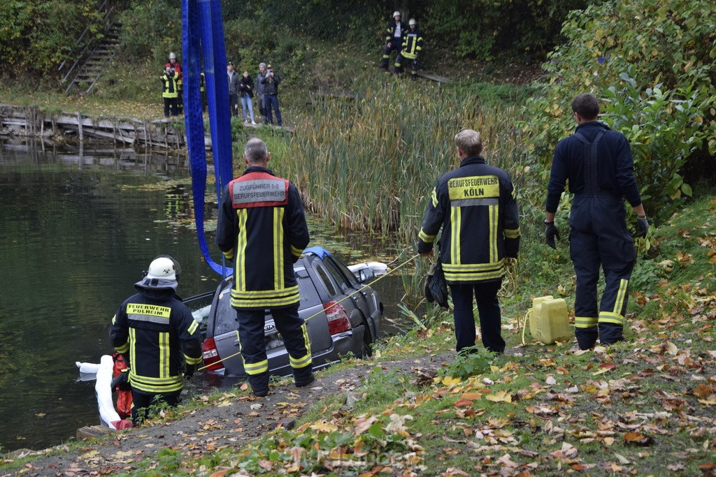 Einsatz BF Koeln PKW im See Koeln Esch P090.JPG - Miklos Laubert